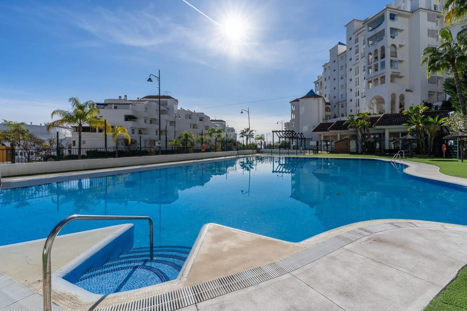 Ar11 Stylish Flat In Perfect Location Apartman Estepona Spanyolország